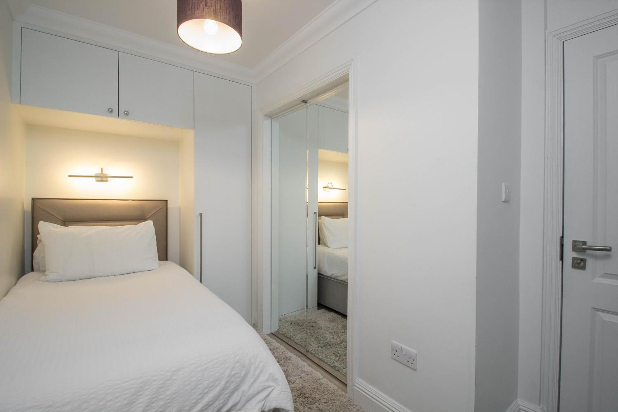 Marylebone Village Apartments London Room photo