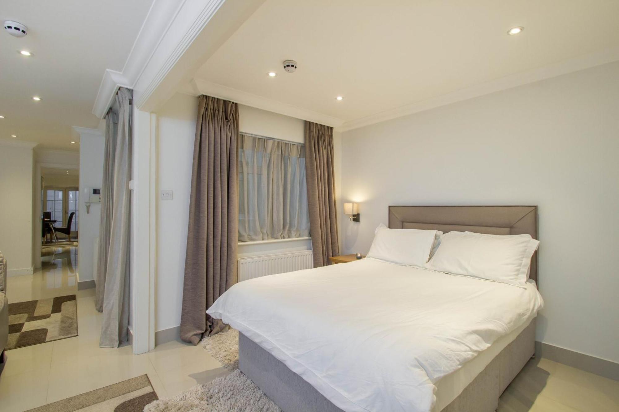 Marylebone Village Apartments London Room photo